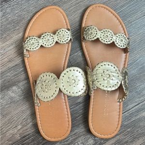 Don’t wear anymore.. look brand new!